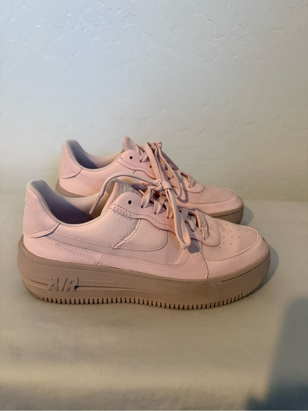 Nike Air Force 1 Sneakers - Blush Pink